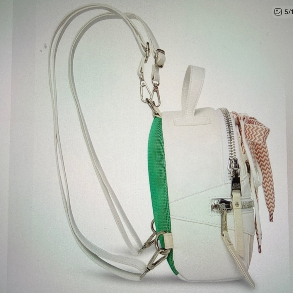 Steve Madden Women's Roaring Mini Backpack, NWT - Picture 5 of 8